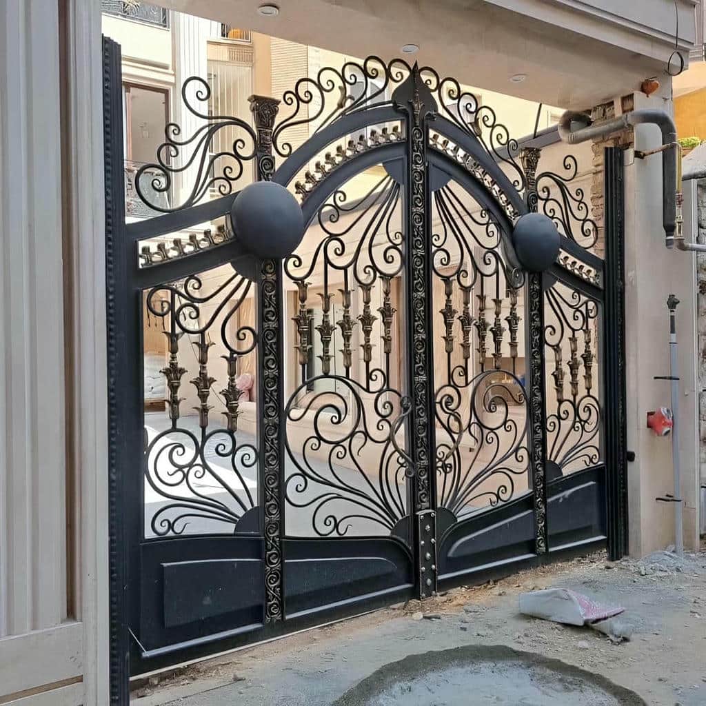 خرید درب حیاط ویلا ساده در اصفهان