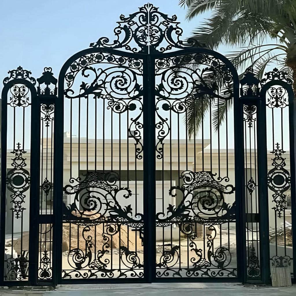 نصب درب حیاط ویلا کوره ای در مریوان