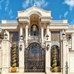 درب حیاط ویلا در نسیم شهر