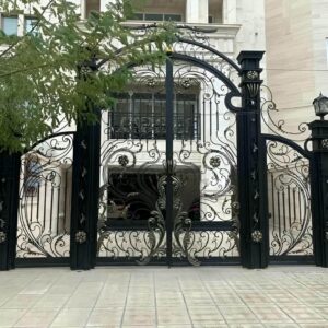 درب حیاط ویلا در نوشهر