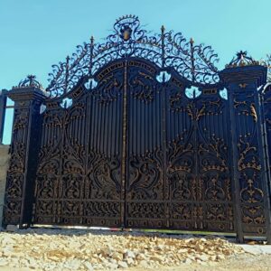 درب حیاط ویلا در قزوین