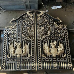 درب حیاط ویلا در سیرجان