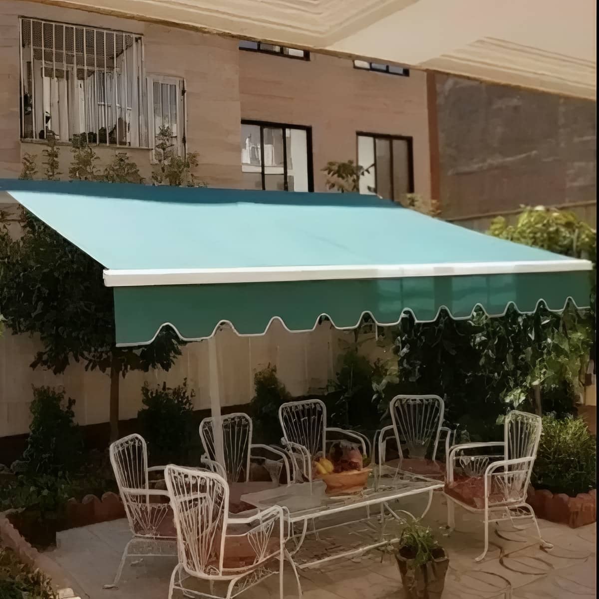 سایبان برقی تجاری با فریم فلزی تقویت شده نصب استاندارد سایبان برقی تجاری