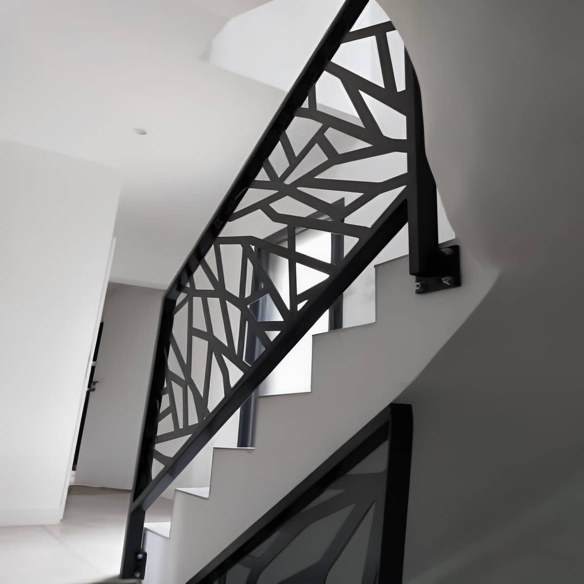 نرده CNC مدرن مینیمال با طرح هندسی ساده