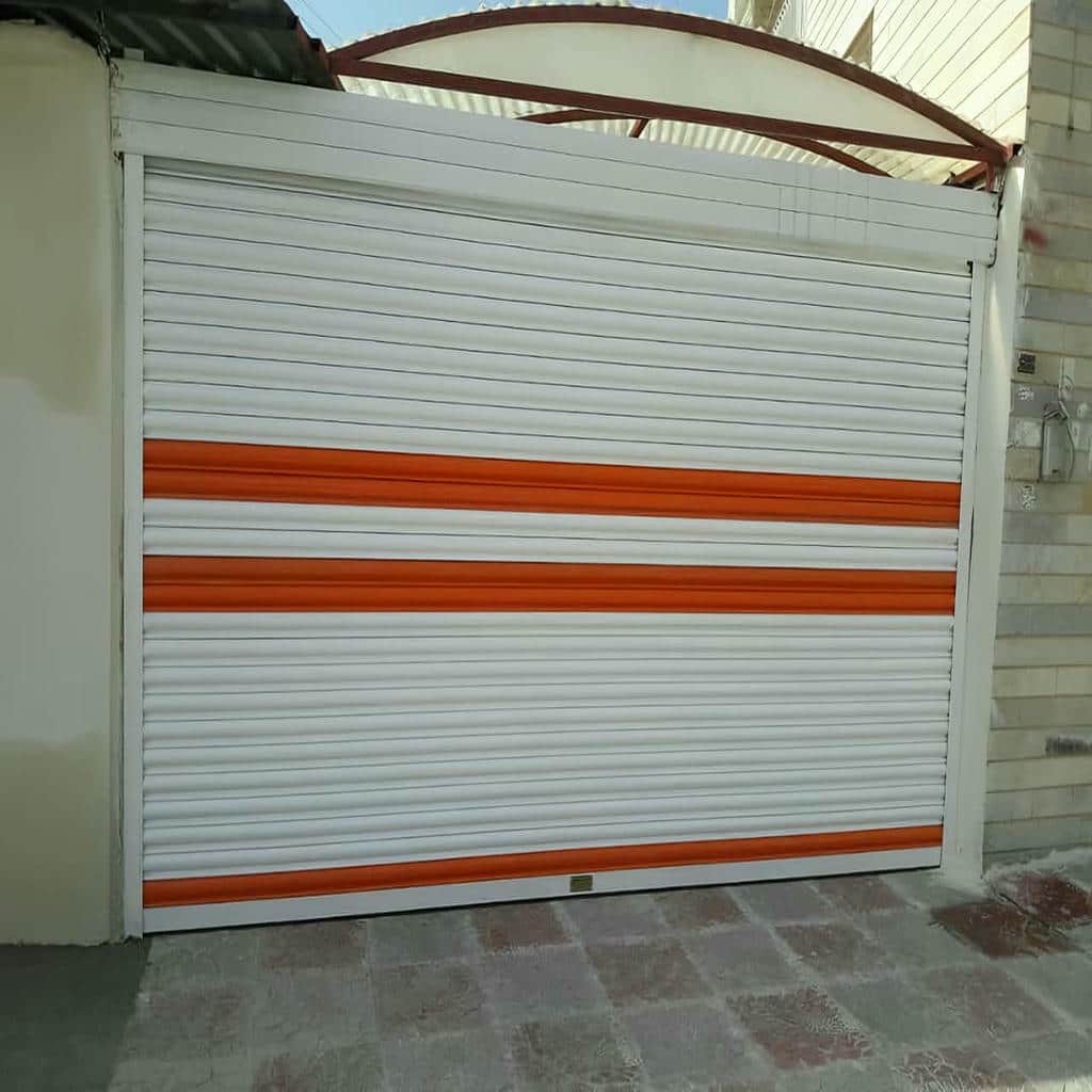کرکره برقی پارکینگ با فلاشر هشدار دهنده کرکره برقی پارکینگ با فلاشر هشدار دهنده