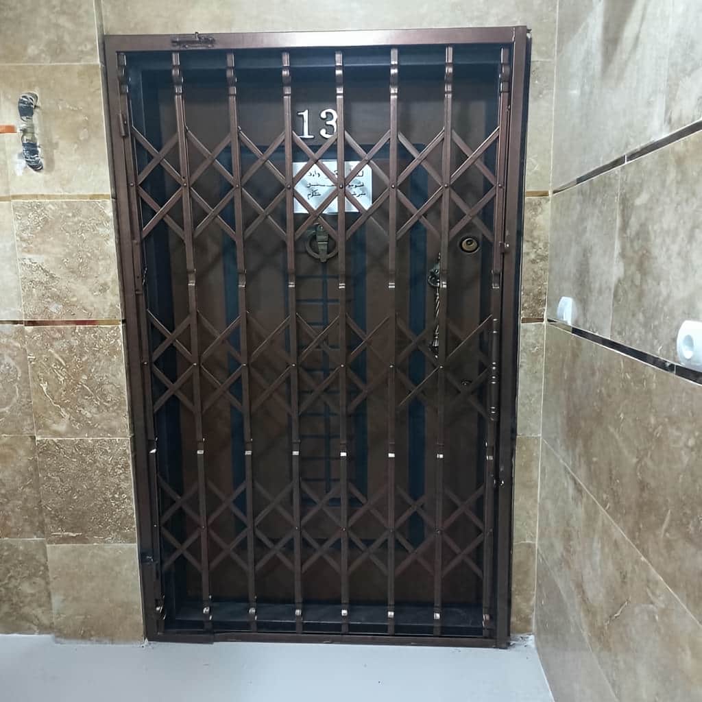 سفارش درب آکاردئونی سه گل تسمه با رنگ دلخواه سفارش درب آکاردئونی سه گل تسمه با رنگ دلخواه
