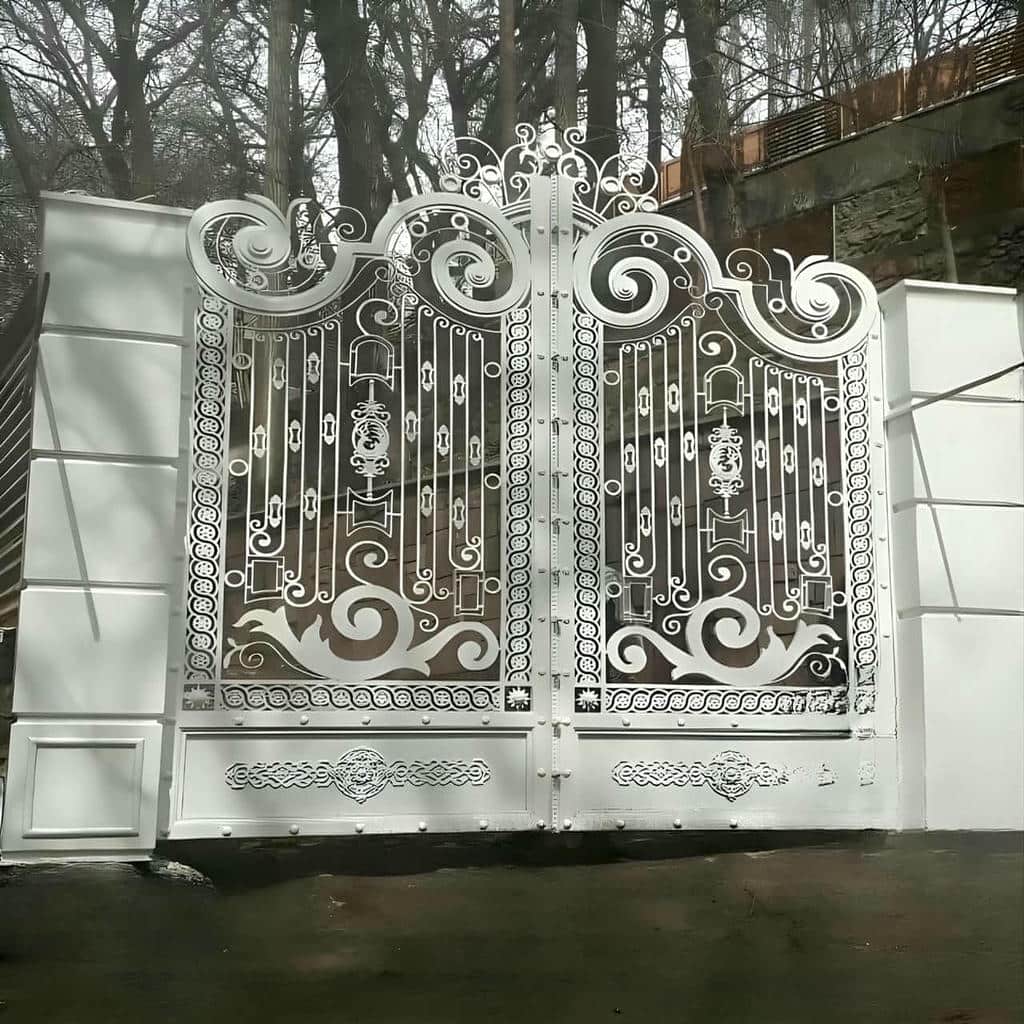 ساخت درب حیاط شاسی سنگین با پروفیل مقاوم
