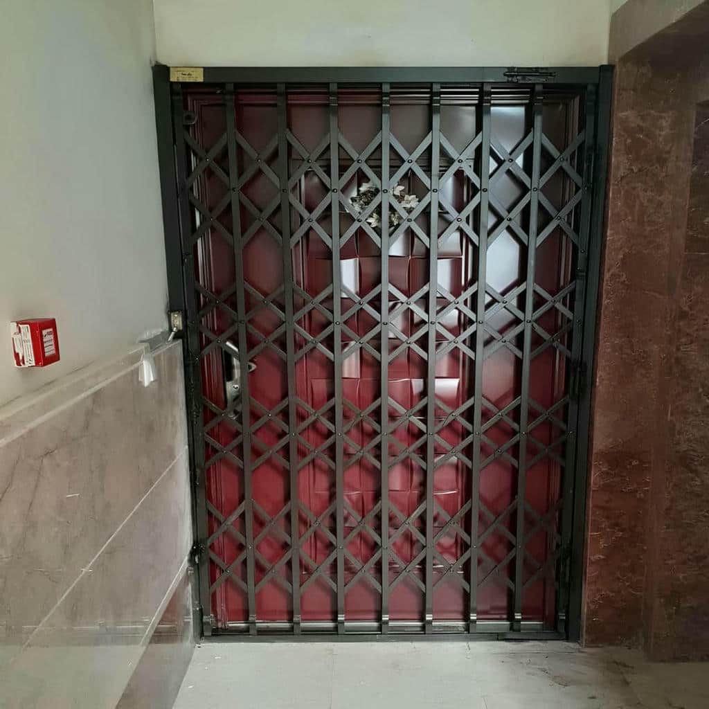 قیمت درب آکاردئونی مدرن مشکی اداری براساس سفارش