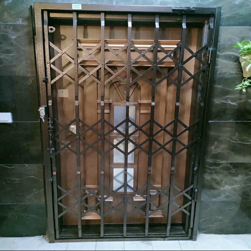طرح پنج گل درب ریلی آکاردئونی کم جا