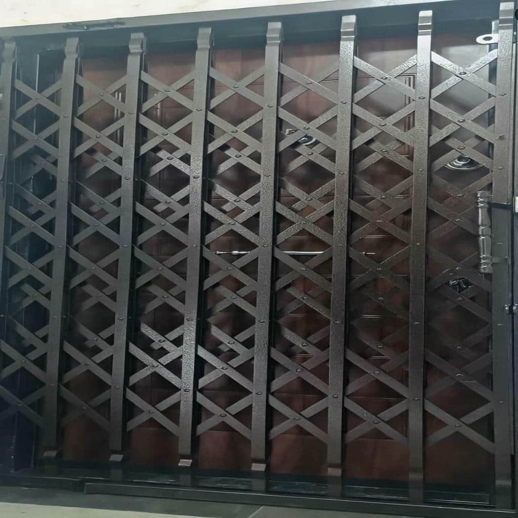 مقایسه مدل‌های درب آکاردئونی طرح دار لوزی