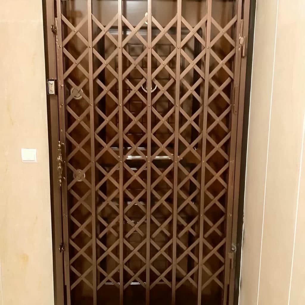 مقایسه طرح‌های حفاظ آکاردئونی دو جداره ورودی