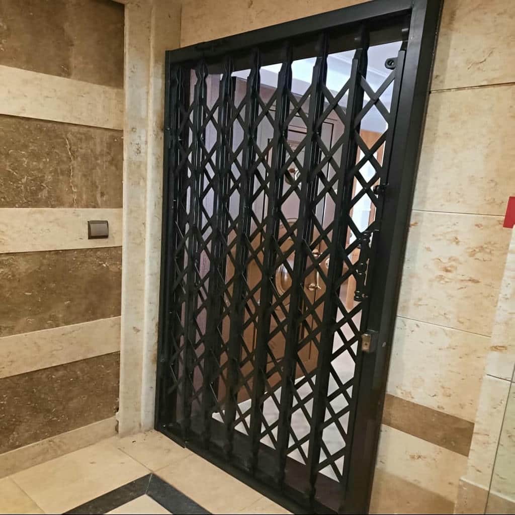 انتخاب طرح مناسب درب آکاردئونی آپارتمان