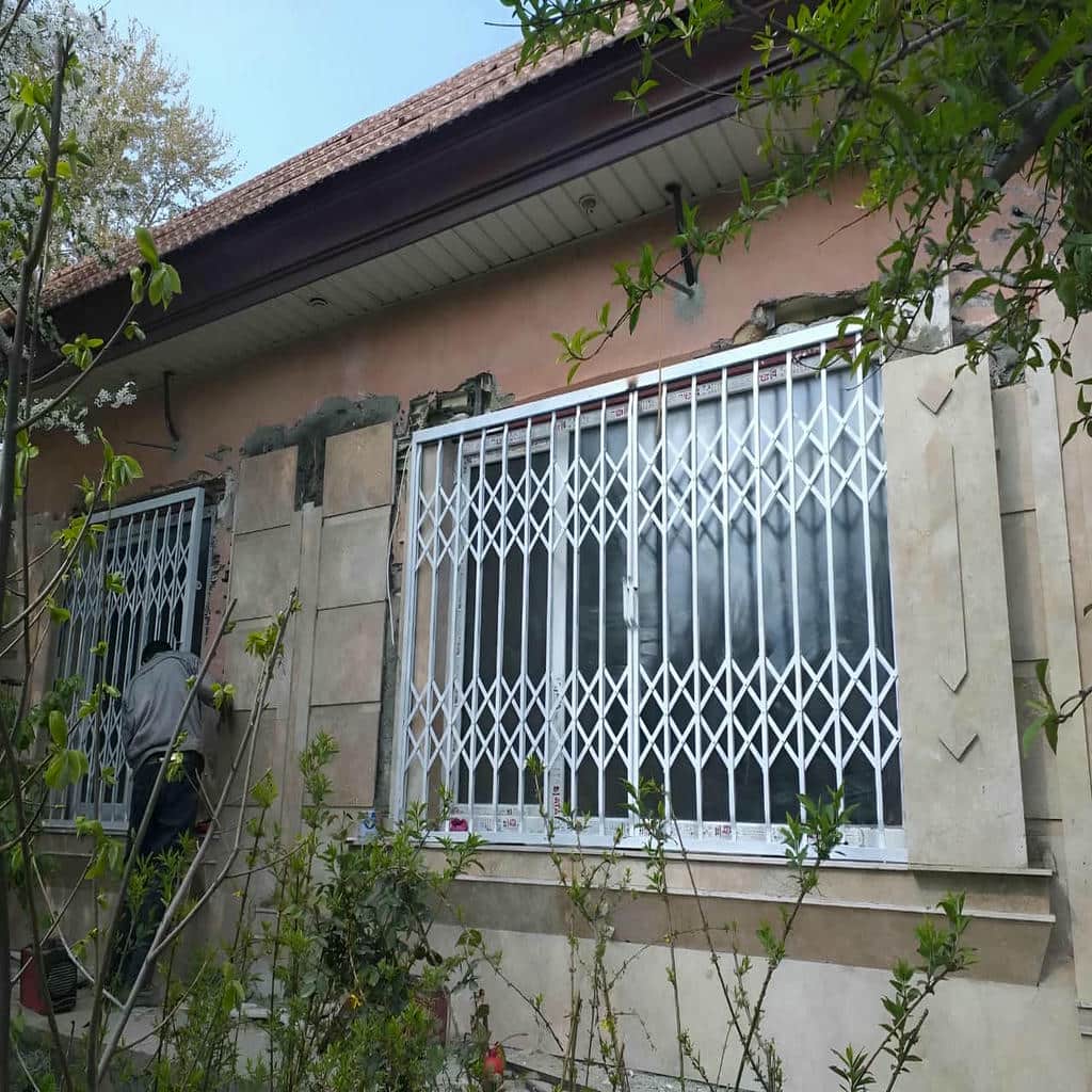 راهنمای انتخاب حفاظ آکاردئونی ورودی مجتمع