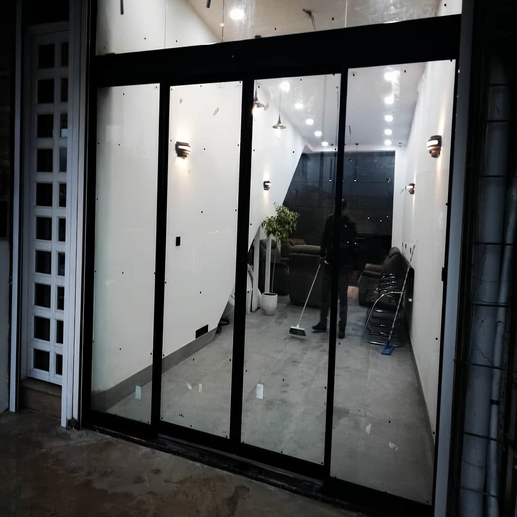 قیمت درب اتوماتیک شیشهای فروشگاهی با اپراتور قوی قیمت درب اتوماتیک شیشهای فروشگاهی با اپراتور قوی