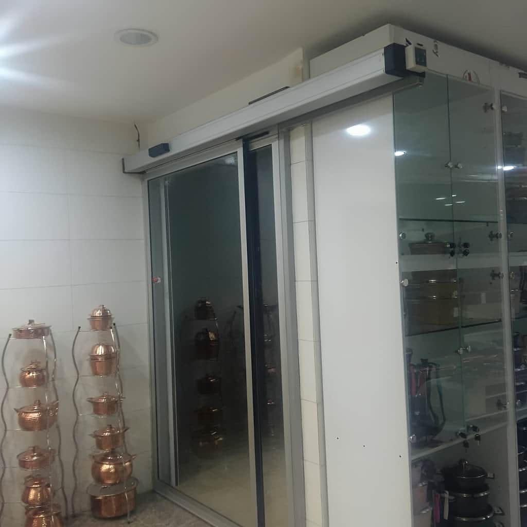 سفارش درب اتوماتیک شیشه ای پرتردد دو لنگه