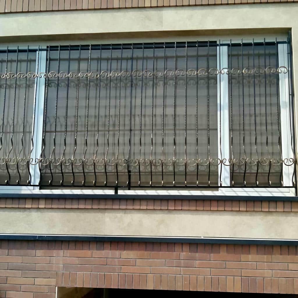 راهنمای انتخاب حفاظ پنجره مدرن شبکه هندسی