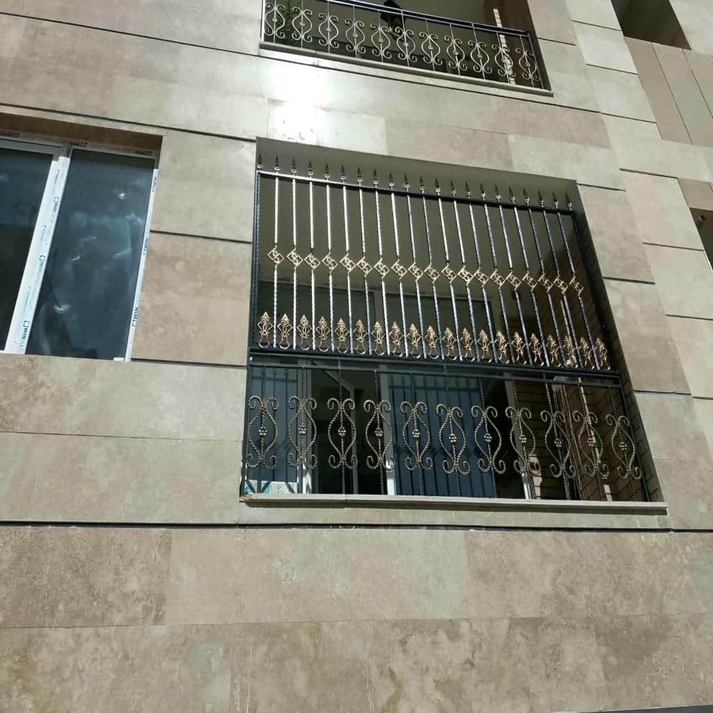 سفارش حفاظ پنجره رنگی کوره ای براق