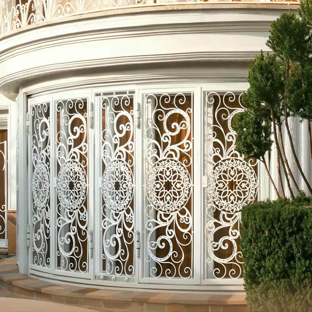 راهنمای انتخاب حفاظ پنجره سفید طلایی نمای سنگ