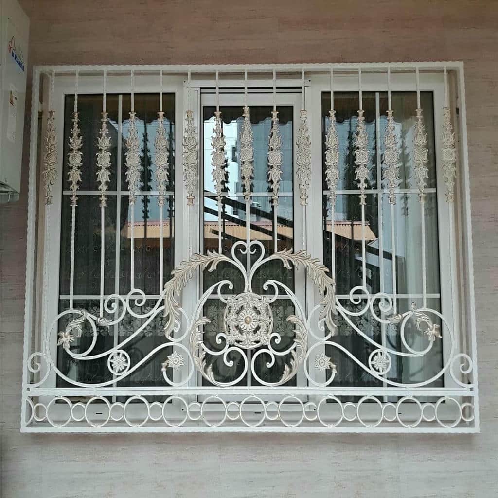 اجرای حفاظ پنجره ریلی بازشو مدل تلسکوپی