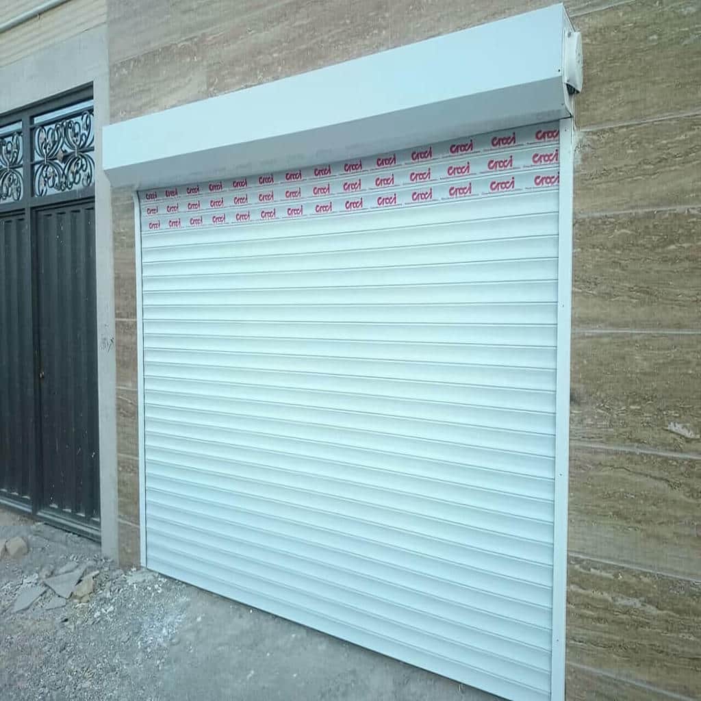 سفارش درب کرکره ای مغازه صنعتی برای تعمیرگاه