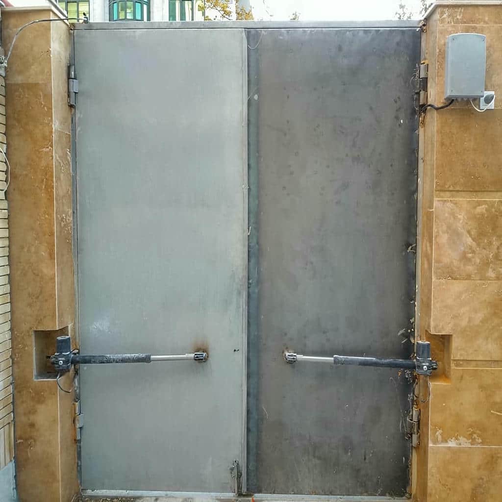 مقایسه طرح‌های جک درب تک لنگه نفررو پیش از سفارش