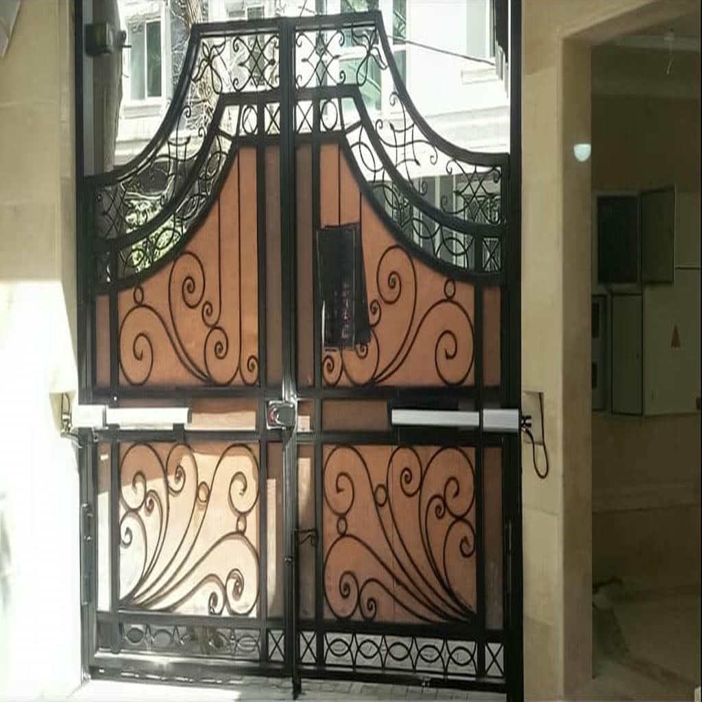 خرید درب برقی حیاط لولایی با بازوی استاندارد
