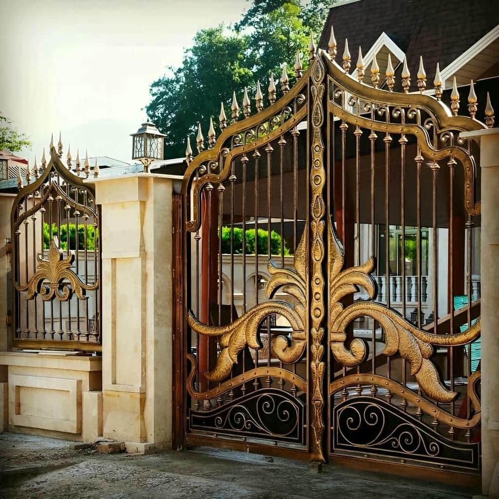 6 مدل درب پارکینگ حیاط لولایی