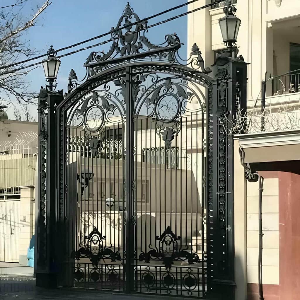فروش درب ویلایی قاب دار محوطه با پنل ورق‌دار