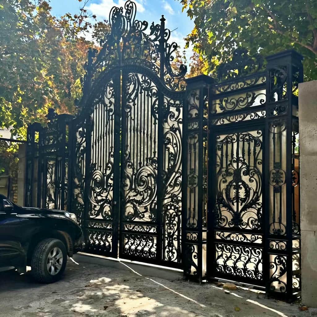 خرید درب حیاط طاق دار با بررسی فرم سردر