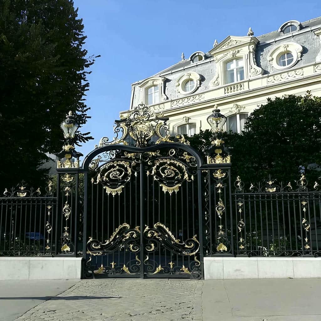 سفارش درب پارکینگ آهنی ریلی فرفورژه