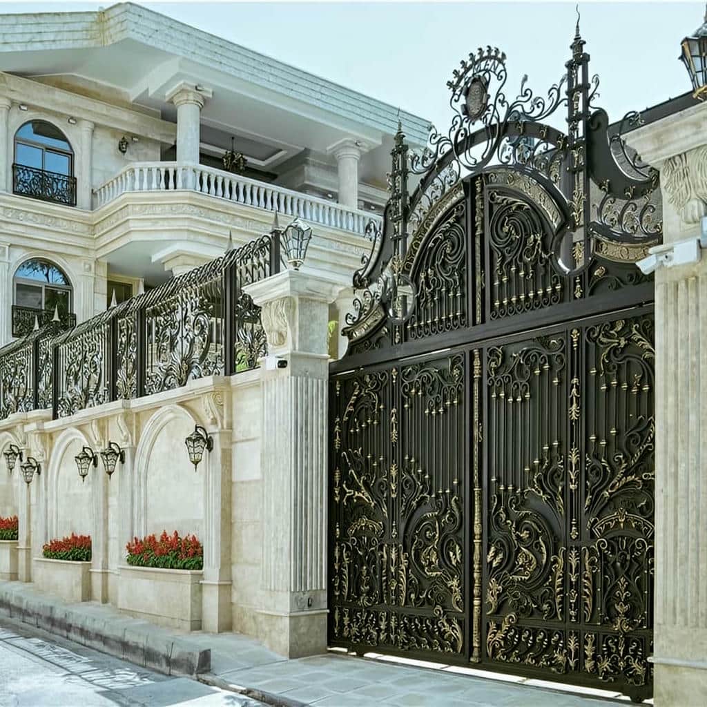 ساخت درب پارکینگ لولایی ستون دار فرفورژه
