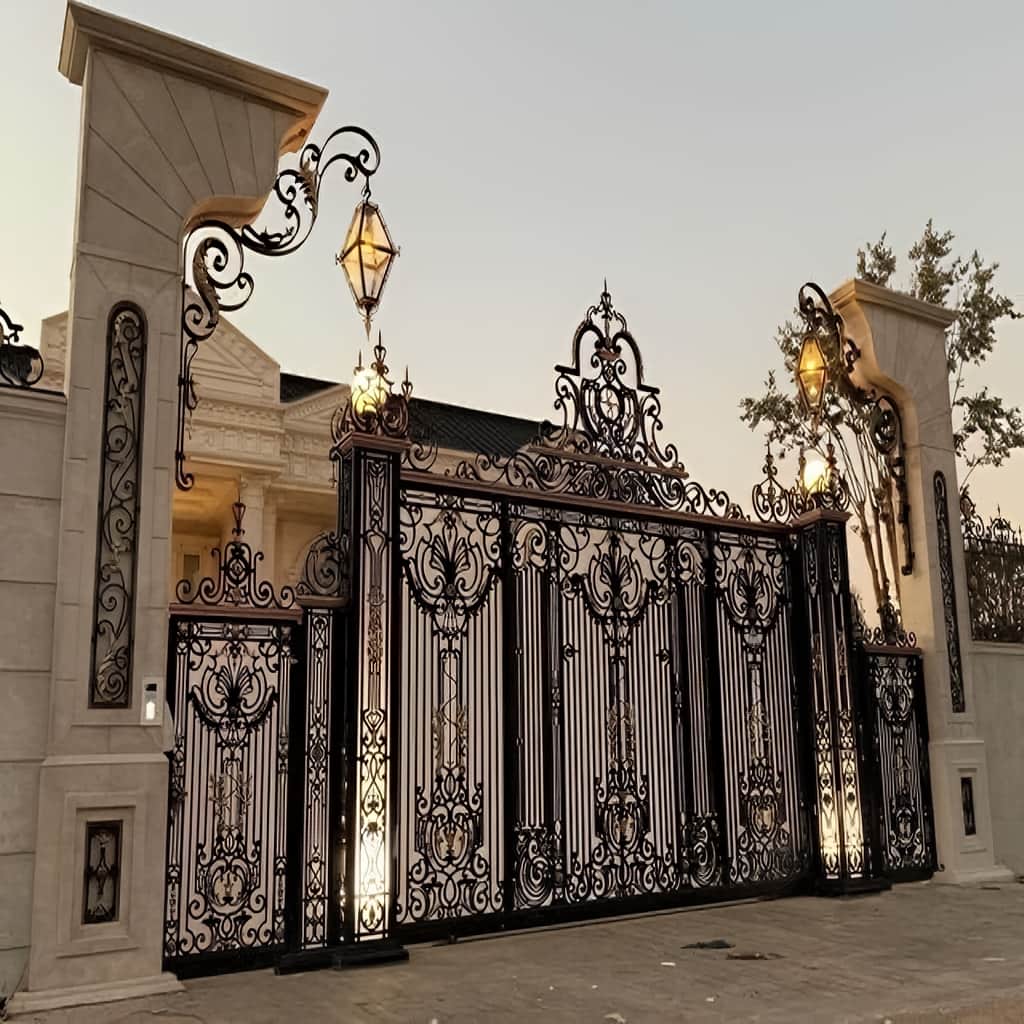 مدل عمودی درب حیاط طرح چوب فلزی با ظاهر رسمی مدل عمودی درب حیاط طرح چوب فلزی با ظاهر رسمی