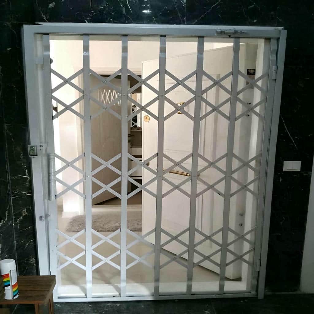 درب آکاردئونی آپارتمان با ابعاد سفارشی