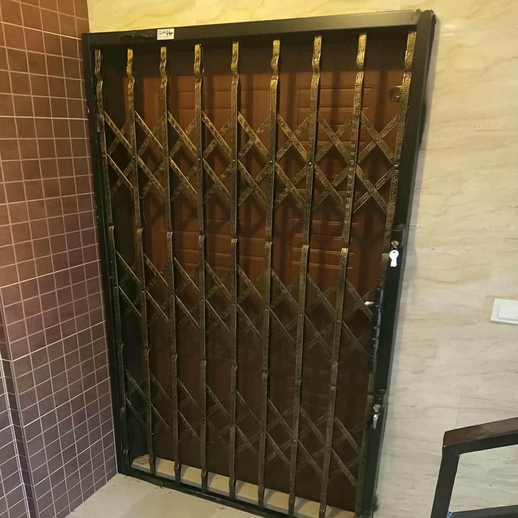 حفاظ ریلی درب هماهنگ با قاب ورودی