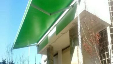 سایبان حیاط سفارشی با ابعاد هماهنگ ورودی ساختمان