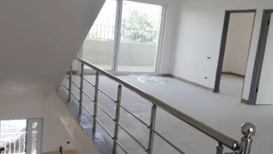 نرده استیل راه پله با پایه براق