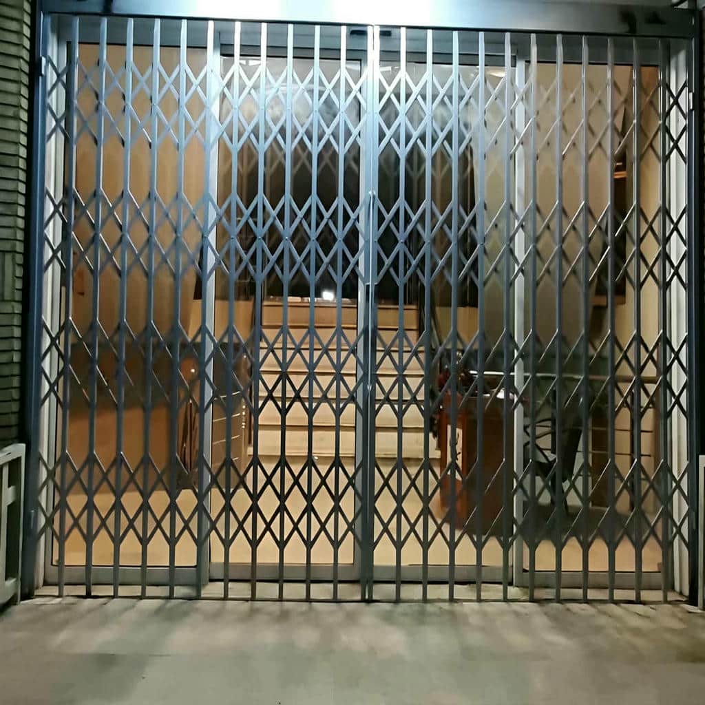 تصویر ریل بالایی و غلتک محافظ کشویی آپارتمان تصویر ریل بالایی و غلتک محافظ کشویی آپارتمان