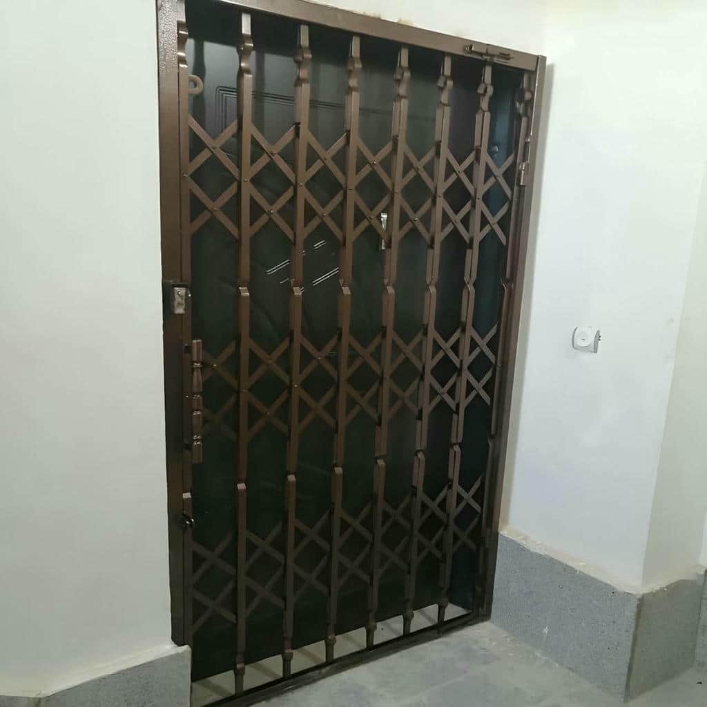 مرکز فروش حفاظ درب آکاردئونی برای دهانه‌های بزرگ در رشت و حومه