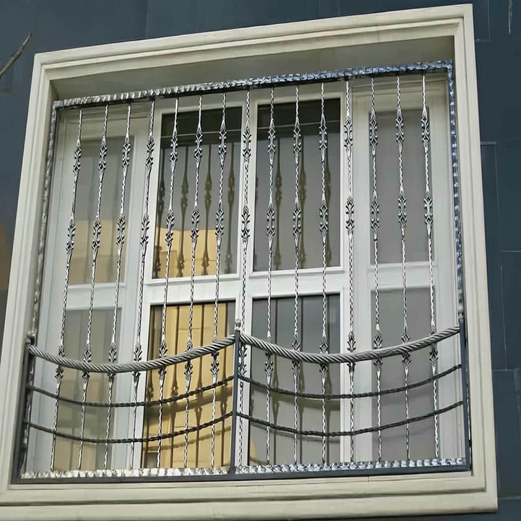 حفاظ پنجره ثابت طوسی برای نمای آجری
