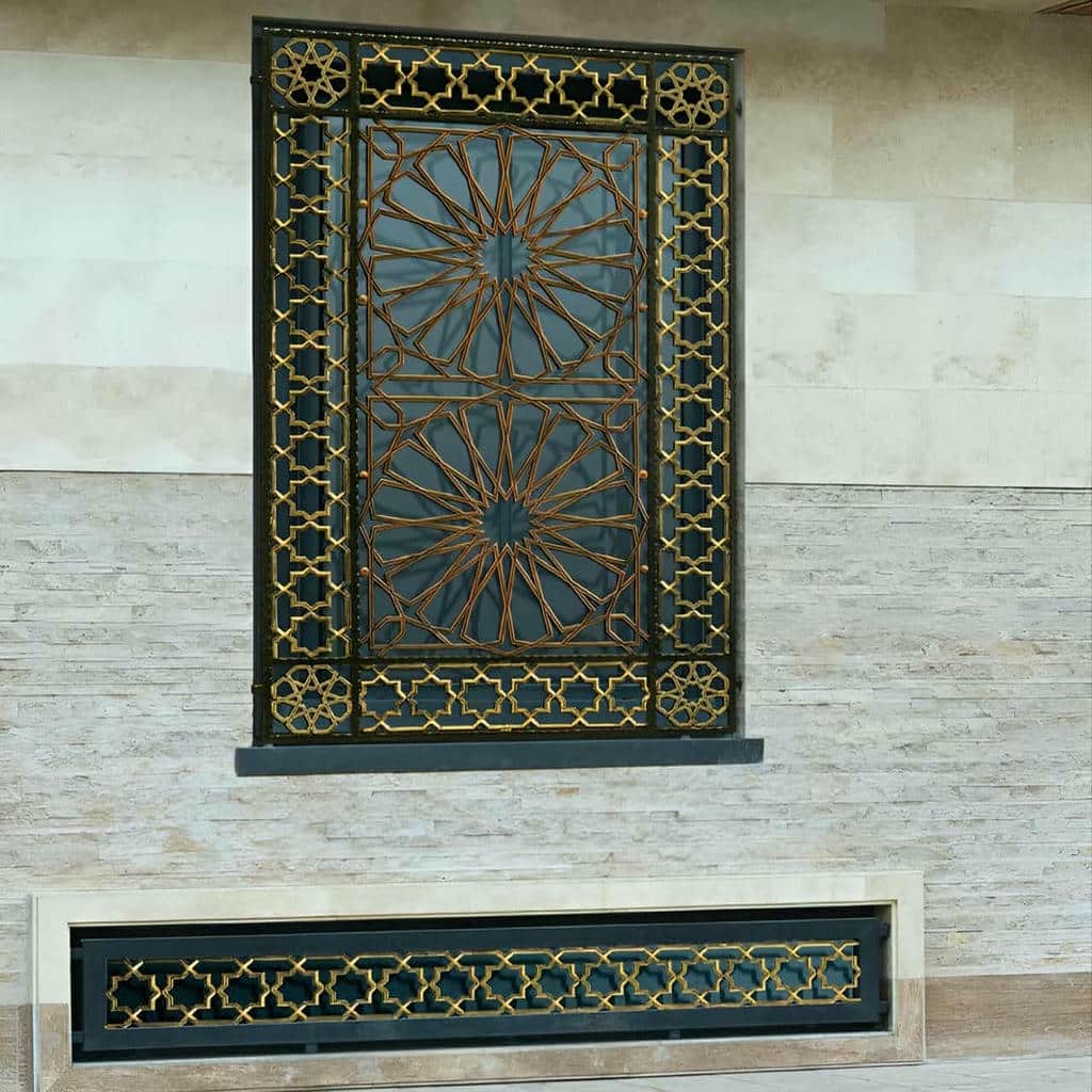 گارد لولایی سفید با قفل ایمنی در استان قزوین