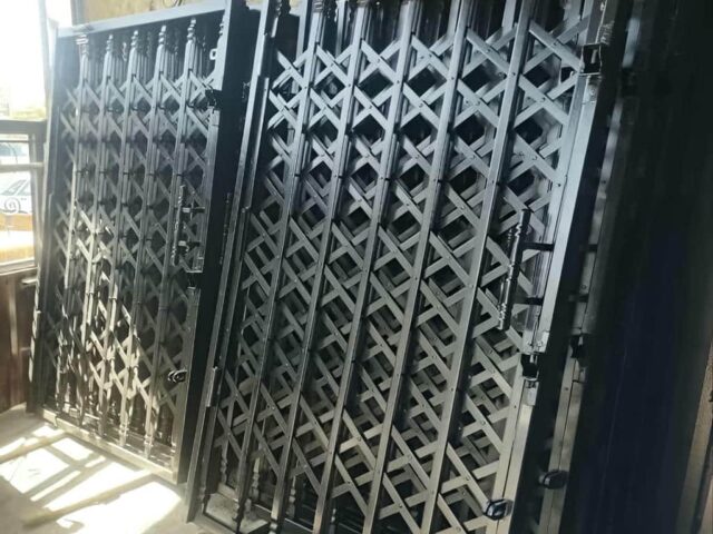 مرکز فروش حفاظ درب آکاردئونی قفل‌دار در استان اردبیل