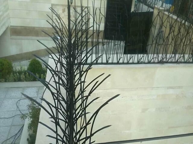 حفاظ دیوار شاخ گوزنی مشکی در گرگان مرکز تخصصی فروش و سفارش حفاظ دیوار در گرگان و حومه